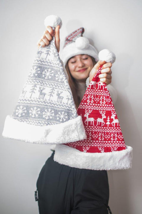 Měkká plyšová čepice SANTA s motivem soba a sněhové vločky SANTA-6_4.jpg